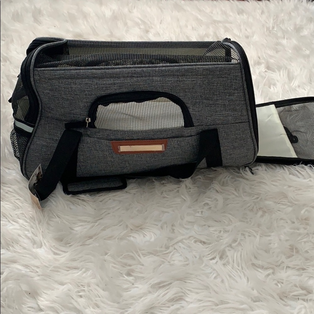 Pawfect Pet pet carrier💫